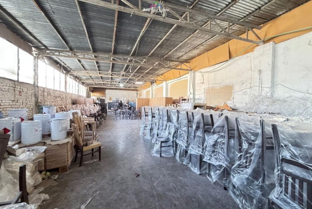 Magazine Me Qera Ne Misto Mame ( ID BM302) Tirane