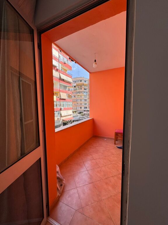 JEPET APARTAMENT 2+1 ME QIRA ASTIR