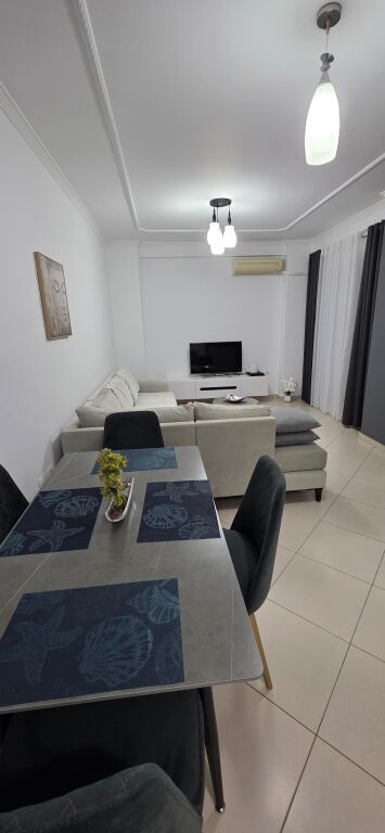 Jepet Me Qera Apartament 2+1+2 Tualete + 1 Ballkon
