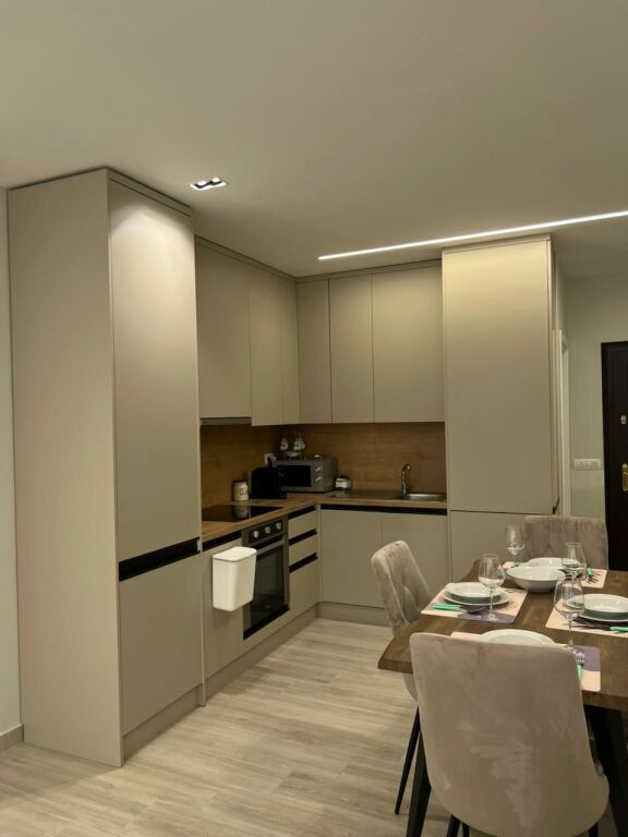 Jepet apartament me qera 1+1