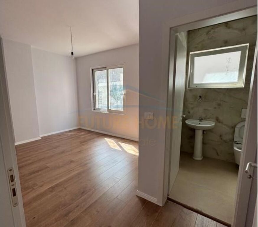 Shitet, Apartament 2+1+2, Rruga e Dajtit, Fresk