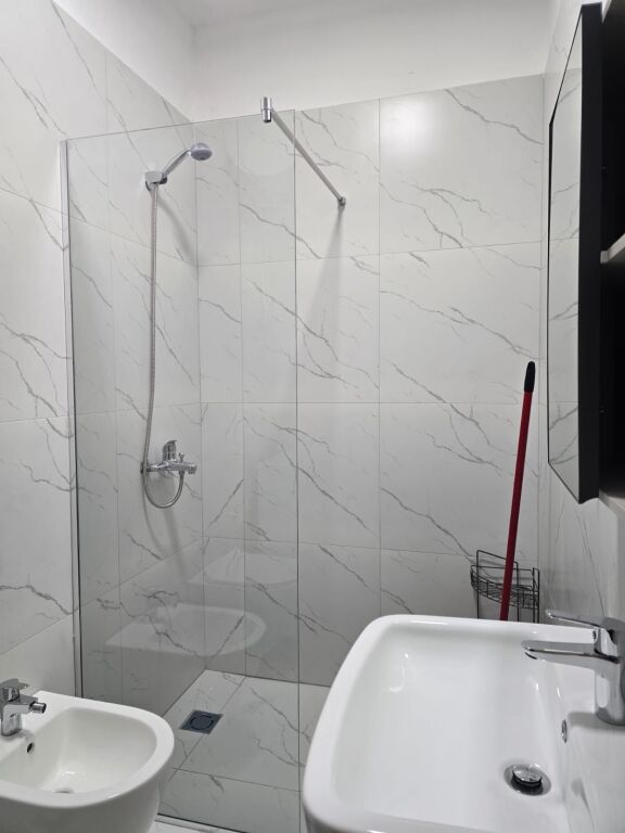 Appartamento 1+1+parcheggio in affitto a Mine Peza