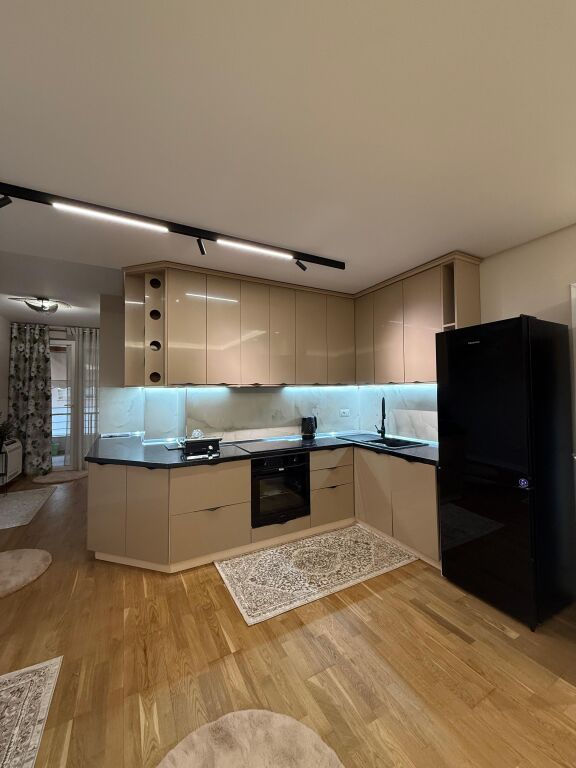 🏠𝗔𝗣𝗔𝗥𝗧𝗔𝗠𝗘𝗡𝗧 𝟭+𝟭 𝗠𝗘 𝗤𝗜𝗥𝗔📍 𝗞𝗢𝗣𝗦𝗛𝗧𝗜 𝗭𝗢𝗢𝗟𝗢𝗚𝗝𝗜𝗞, 𝗣𝗥𝗔𝗡𝗘 𝗣𝗔𝗩𝗔𝗥𝗢𝗧𝗧𝗜💶 Cmimi: 90.000 Leke/Muaj