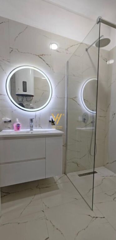 JEPET APARTAMENT 1+1 ME QIRA NE SHKOZE 450 EURO