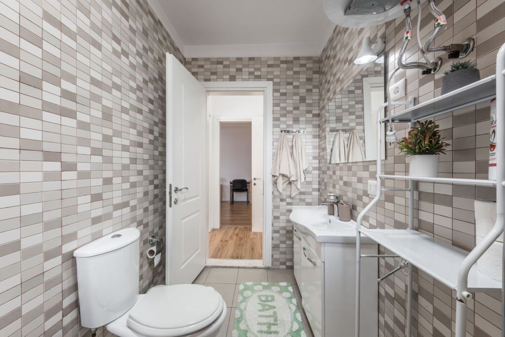 🌟 JEPET ME QIRA SUPER APARTAMENT 2+1+2 NË QENDËR TË TIRANËS