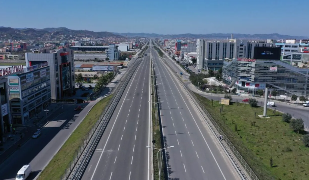 🔥 TERRENO INDUSTRIALE IN VENDITA – AUTOSTRADA TIRANA–DURRËS 🔥