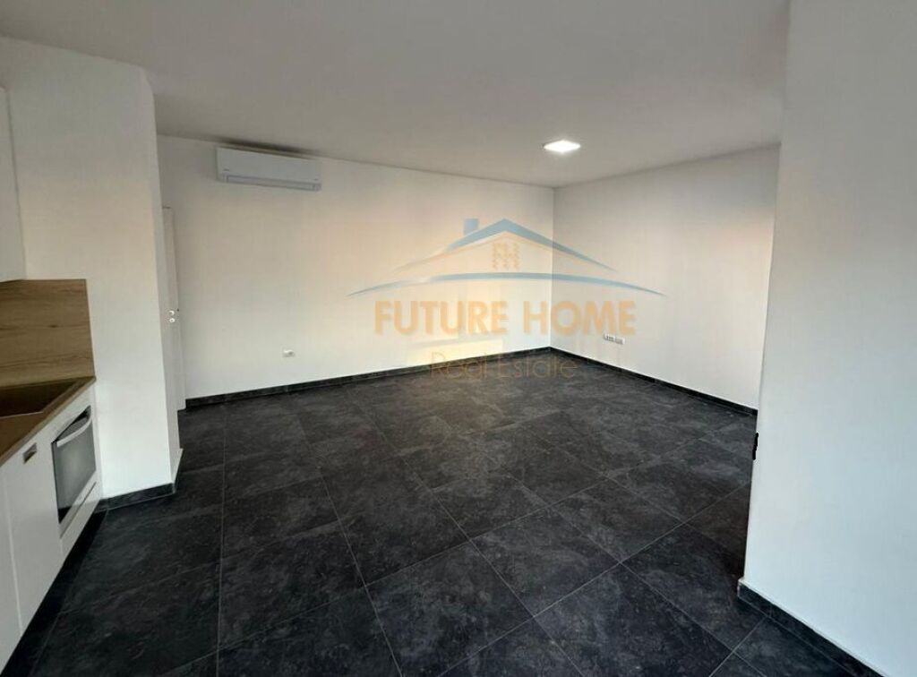 SHITET APARTAMENT 2+1+2 TEK ZOGU I ZI