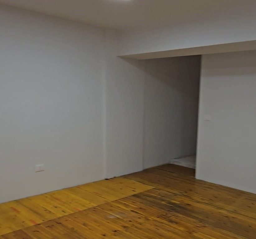 Ambiente 50 m² in Affitto | Diviso in 2 Livelli