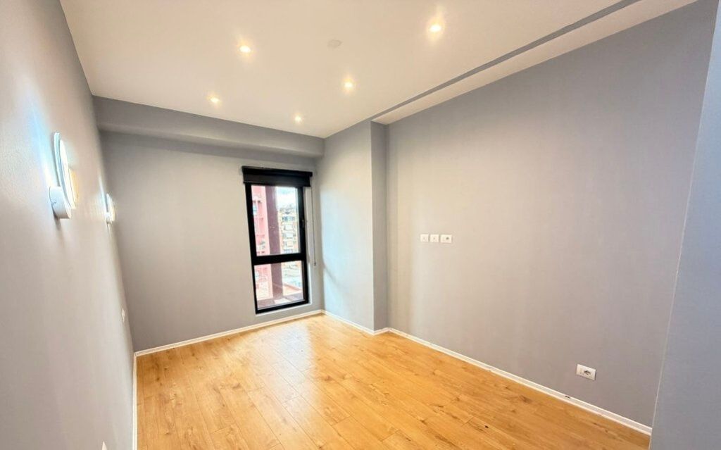 Apartament 2+1 Me Qira në Rruga e Kavajës, Tiranë - 1000€ | 110 m²