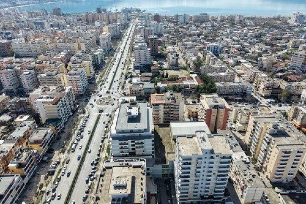 Apartament 2+1 në shitje ne Transballkanike pas Supermarket Haso