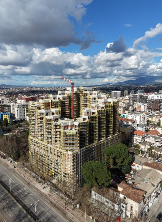 🏢 Shitet Apartament 2+1 – Colonnade Residence