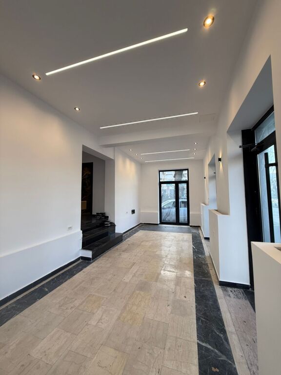 BUSINESS UNIT FOR SALE  📍 On the roadside, opposite Harry Fultz school