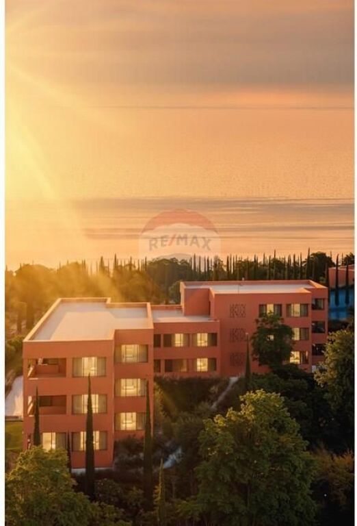 🏨 Hotel in Vendita a Palase