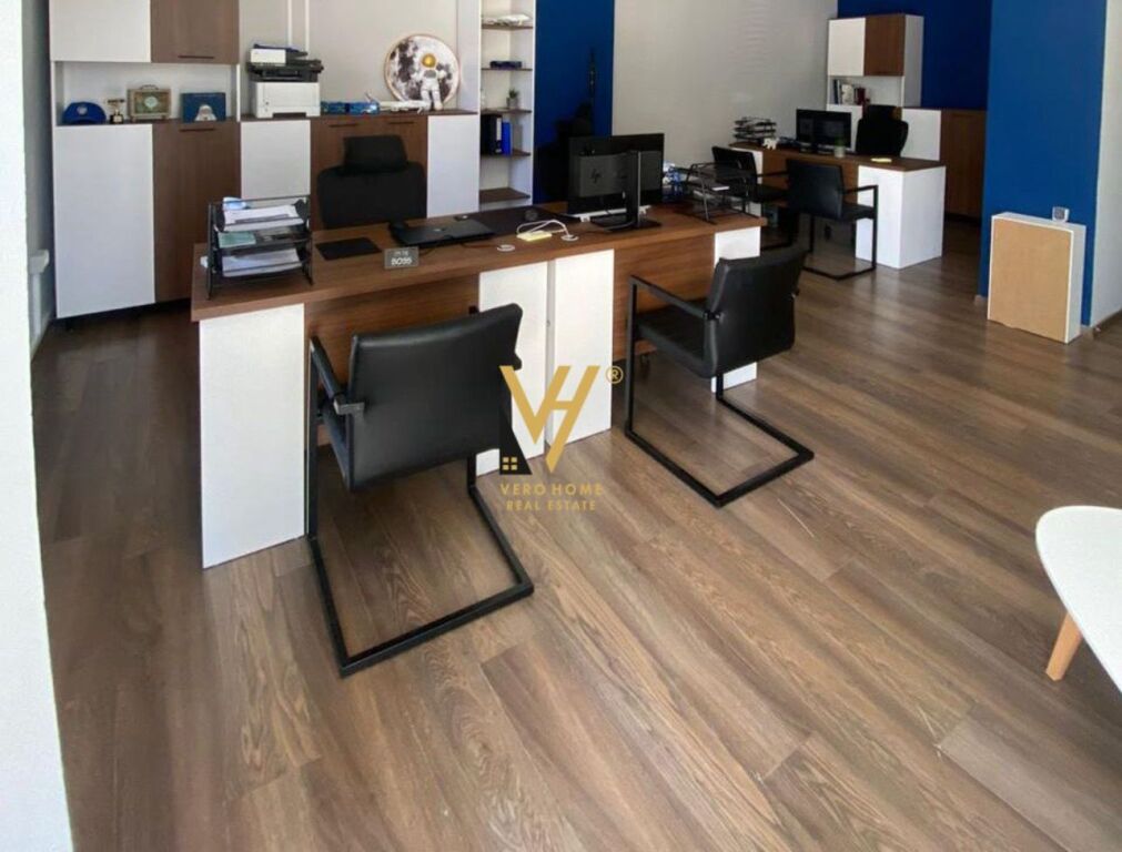 GIVEN SPACE 50 M2 FOR RENT AT NDRE MJEDA STREET 75,000 LEKE