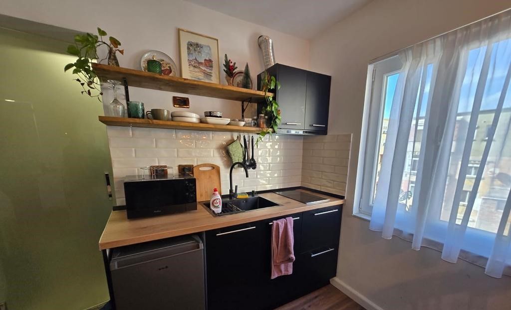 Garsoniere per Qira tek 21 Dhjetori - 42,000 ALL