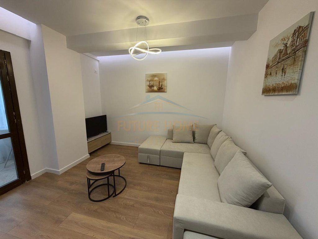 Qera, Apartament 1+1, Komuna e Parisit