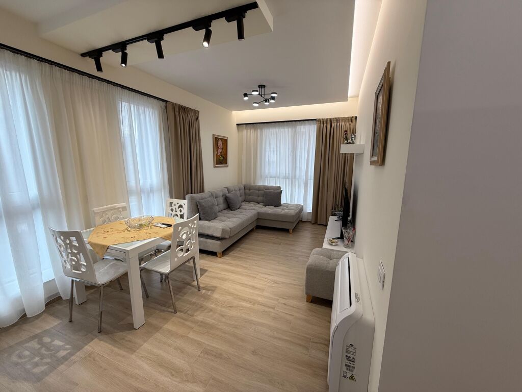 Apartment 1+1 per qira tek 21 Dhjetori