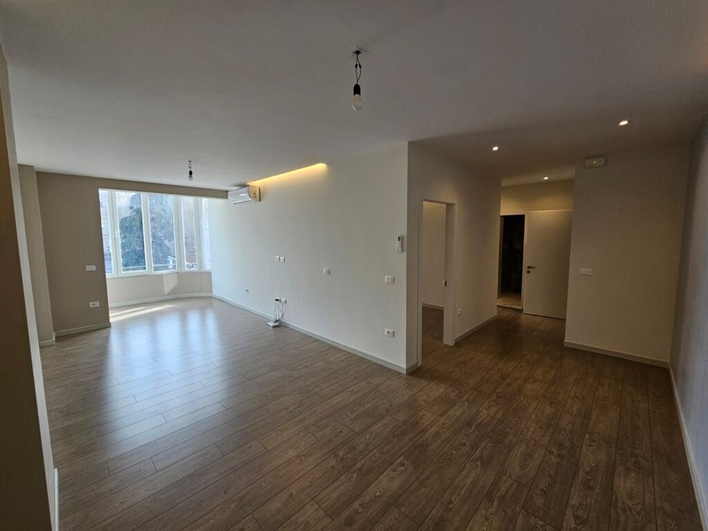 2 apartamente ne shitje 134m2