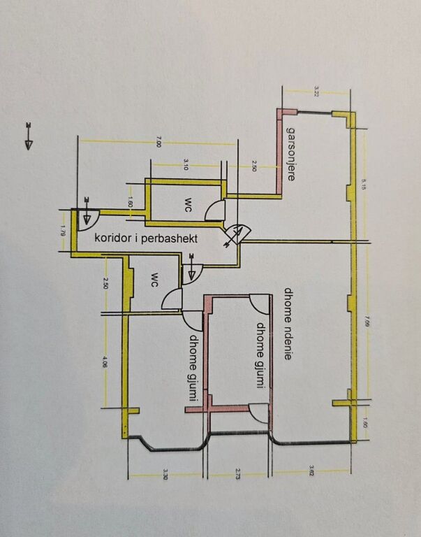 Apartament i ndarë në 2 njësi banimi ne Rrugen Muhamet Gjollesha