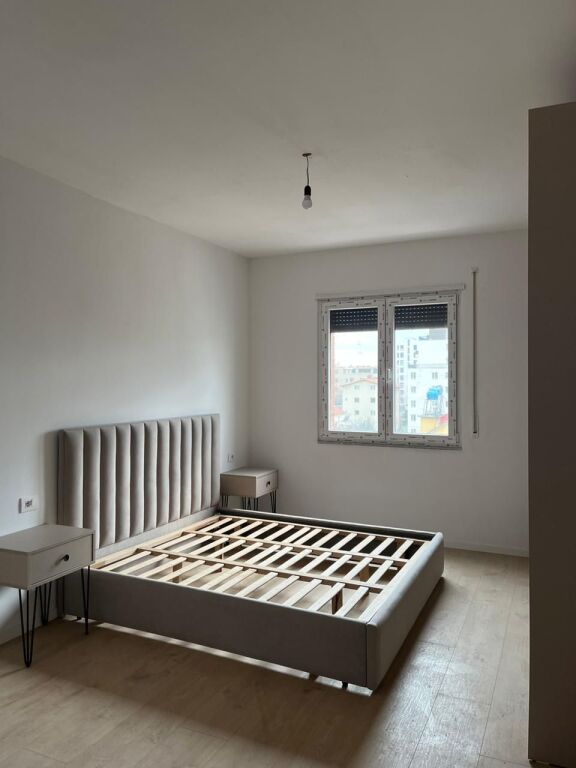 Apartament me qera 2+1+2+ballkon