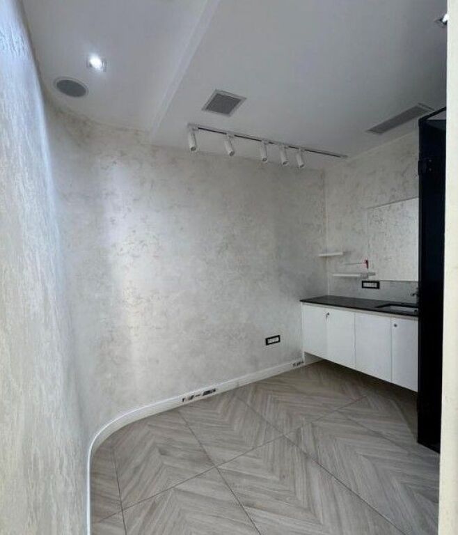 SERVICE UNIT ON DIBRES STREET