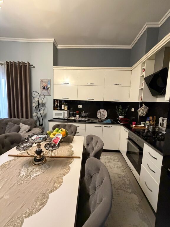 Apartament ne shitje 2+1+2 ne Astir