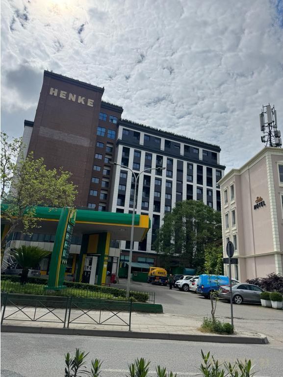 Shitet Apartament 2+1+2 tek ,Rezidenca Henke