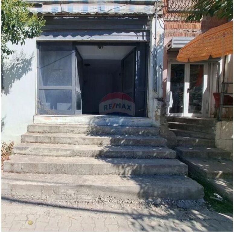 Negozio in Vendita – Via Ali Demi, Vlora