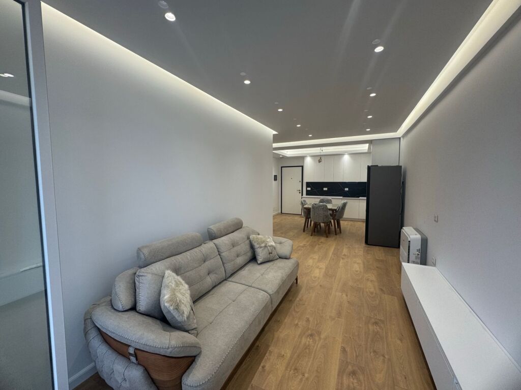 Apartament 2+1 me qira ne Vlore,  te Golden Gym