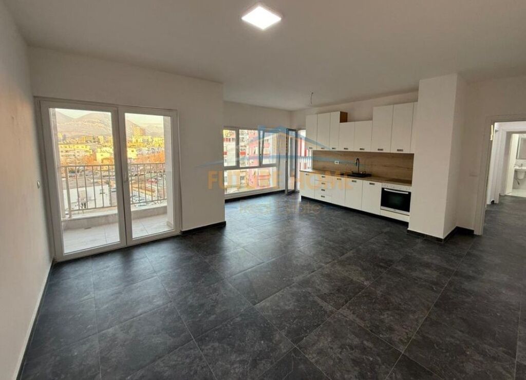 SHITET APARTAMENT 2+1+2 TEK ZOGU I ZI