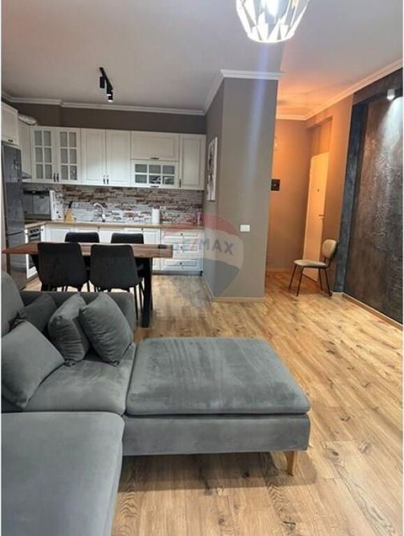 Apartament 2+1 per qira te Kopshti Botanik