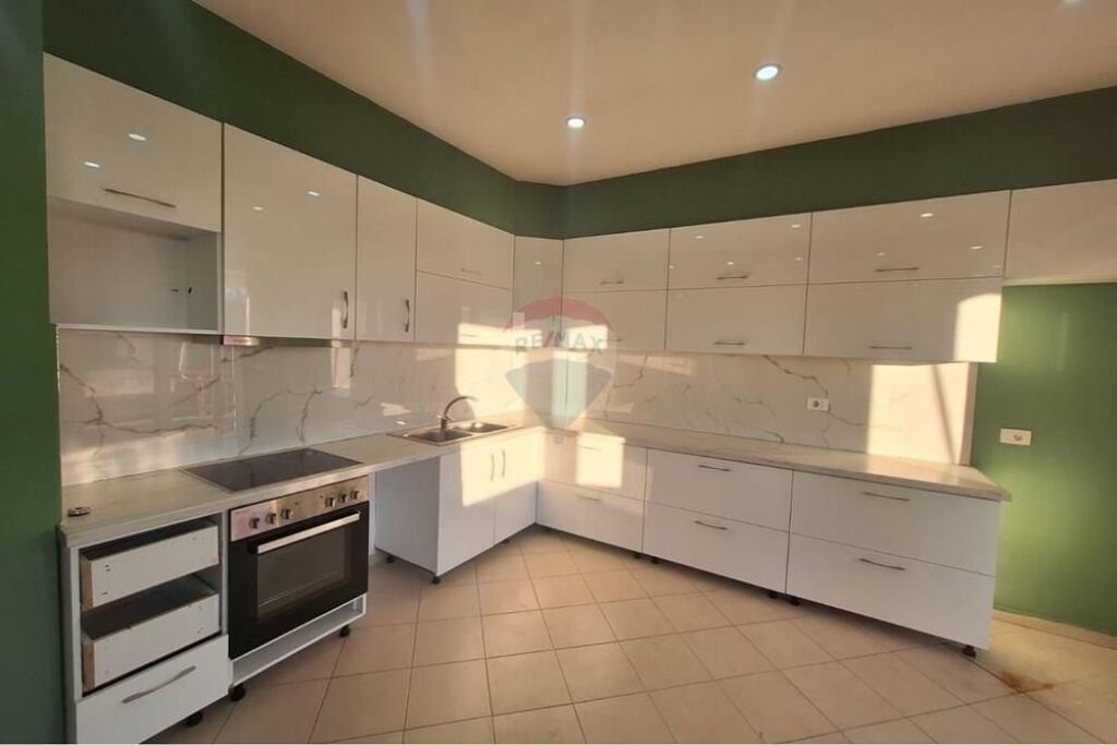 Apartament - Për Shitje - Rruga e Thesarit, Tiranë(ID: 530411003-883)