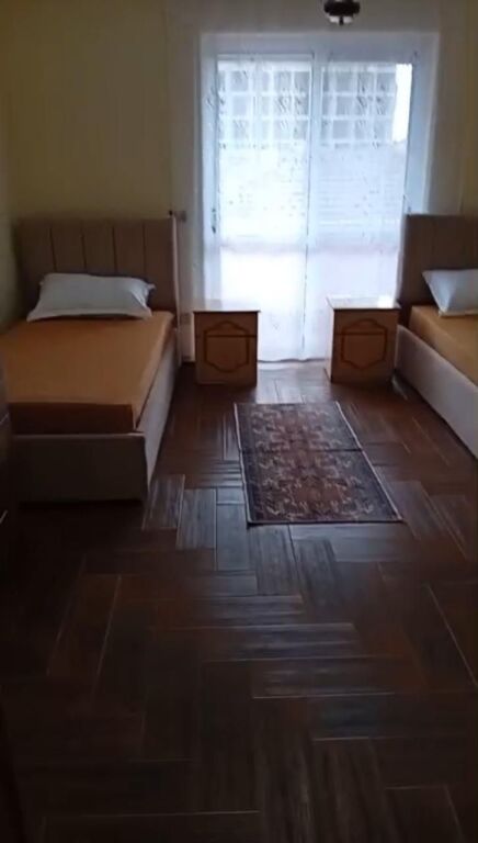 Appartamento 2+1 in vendita, Xhamlliku vicino a Rosman Lala (via Qemal Stafa) 165.000 euro