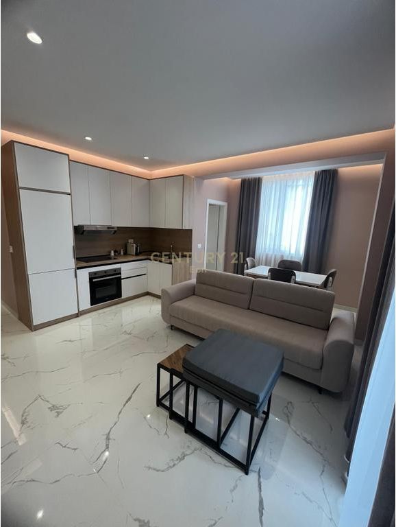 Apartament 2+1 Me Qira në Qendër Golem, Durrës !