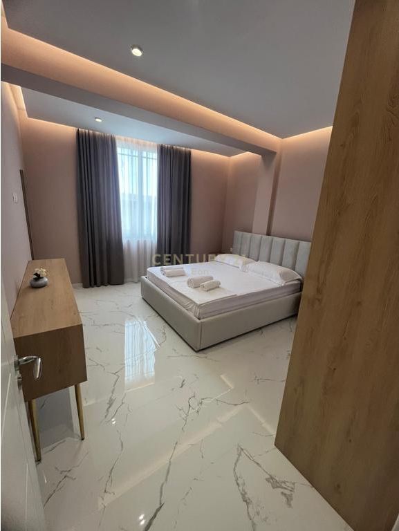 Apartament 2+1 Me Qira në Qendër Golem, Durrës !