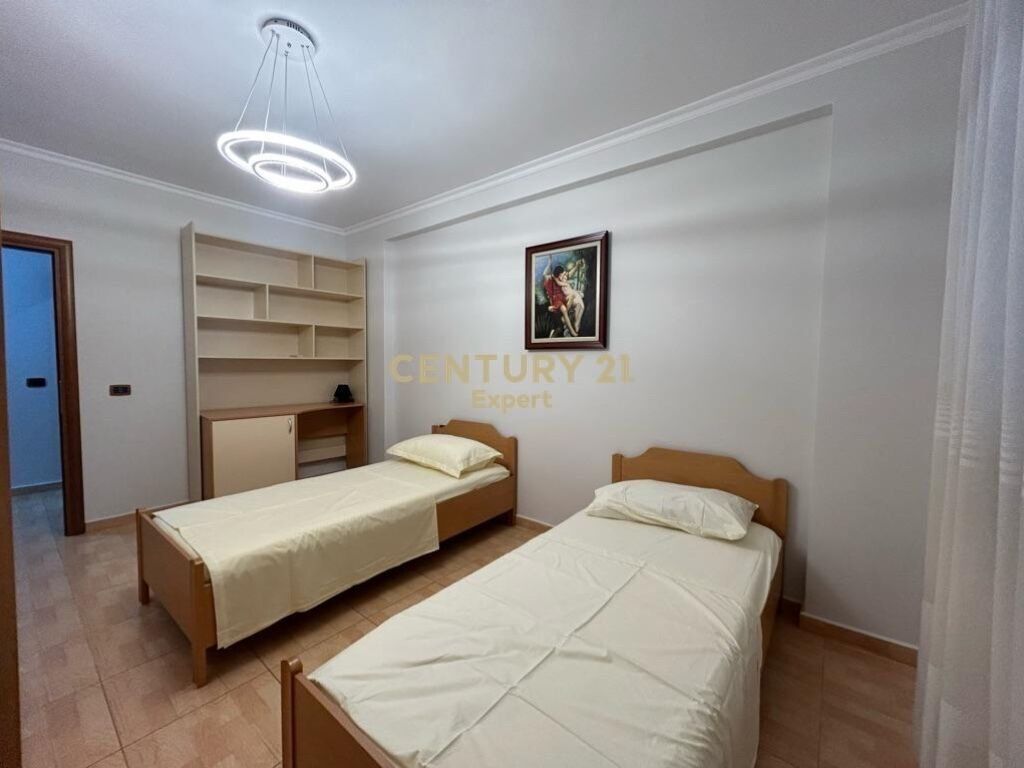 JEPET ME QIRA APARTAMENT 2+1+2 TEK JOENA,21 DHJETORI 800 € /Muaj