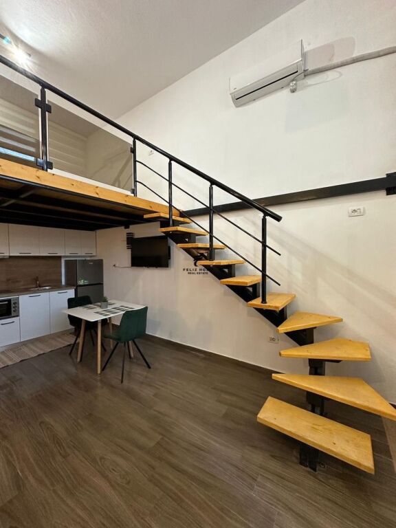 2 GARSIONERE ME QERA RRUGA DURRESIT 100.000 LEKE