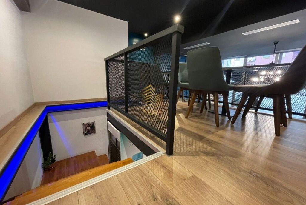 Shitet, Ambient Biznesi Dublex, i investuar si Bar-Kafe, Oxhaku, 180.000 Euro