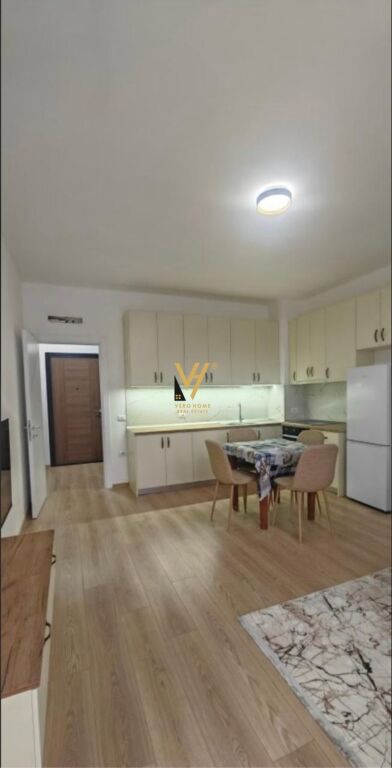 JEPET APARTAMENT 1+1 ME QIRA NE SHKOZE 450 EURO