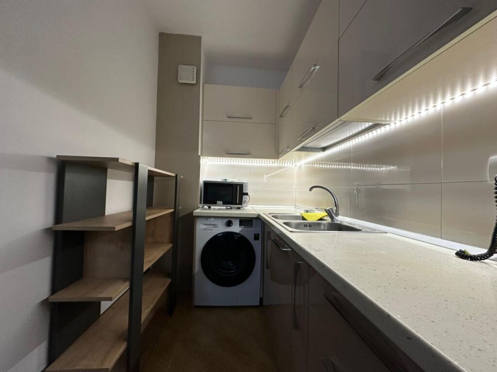 AFFITTO 1+1 VICINO A KMY , MISTO MAME