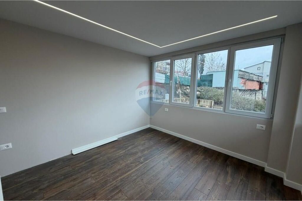 Appartamento - In Affitto - Sauk i Ri, Tirana