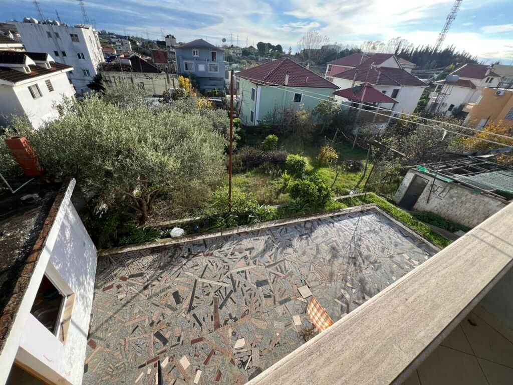 FOR SALE 3 STOREY VILLA RRASHBULL DURRES 220,000 EURO 220 000EUR