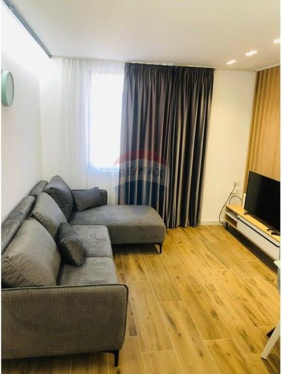 Appartamento - In Vendita - Via Qemal Stafa, Tirana(ID: 530261059-362)