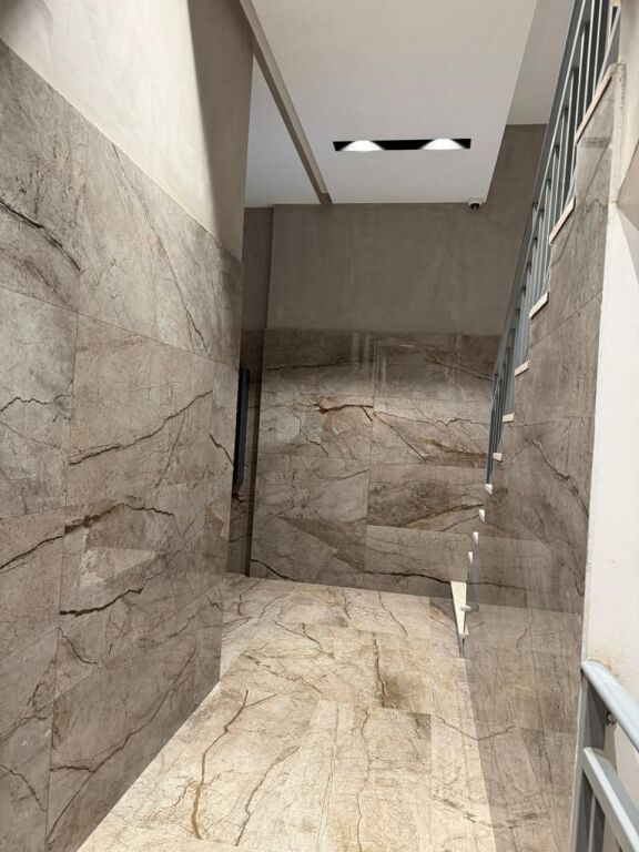 🏡 APPARTAMENTO 2+1+2 + AMPIO VERANDA IN VENDITA – RESIDENZA ERLI, PORCELAN ✨