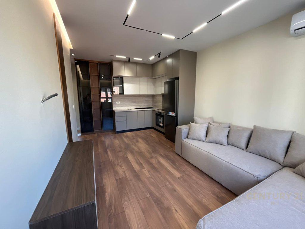 Super apartament 1+1 per shitje te Mine Peza 155,000 €