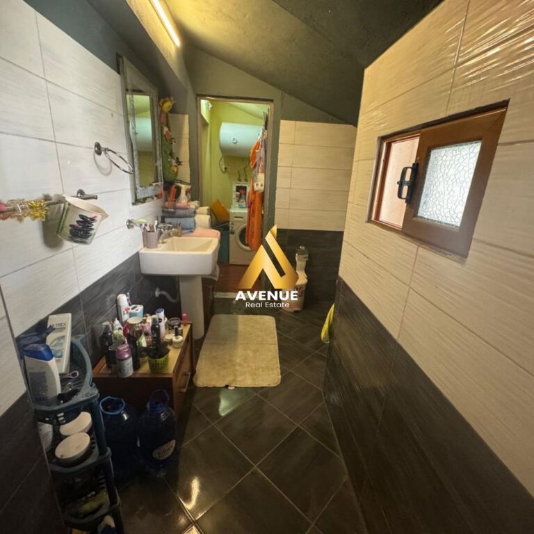 SHITET APARTAMENT 1+1 NE BLLOK, ( Mundesi per 2+1 ) TIRANE