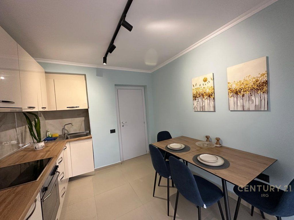 SHITET APARTAMENT PRANE LULISHTES 1 MAJI 1+1