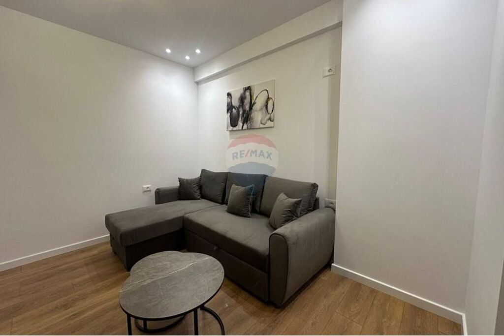 Apartament - Për Shitje - Rruga Medar Shtylla, Tiranë