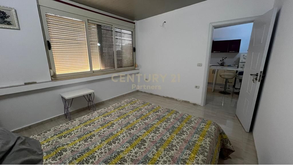 Shitet, Apartament 1+1, Kompleksi Freskia, Golem. Empire64628