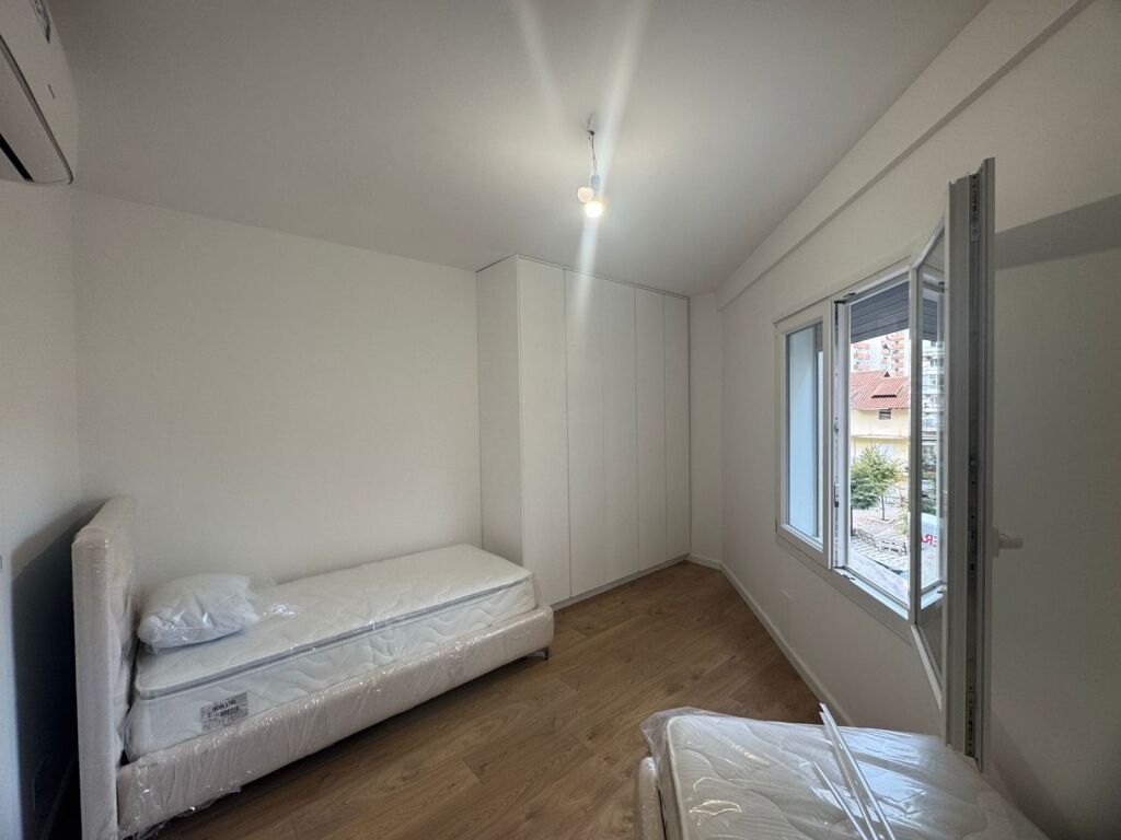 Apartament 2+1 me qira ne Vlore,  te Golden Gym